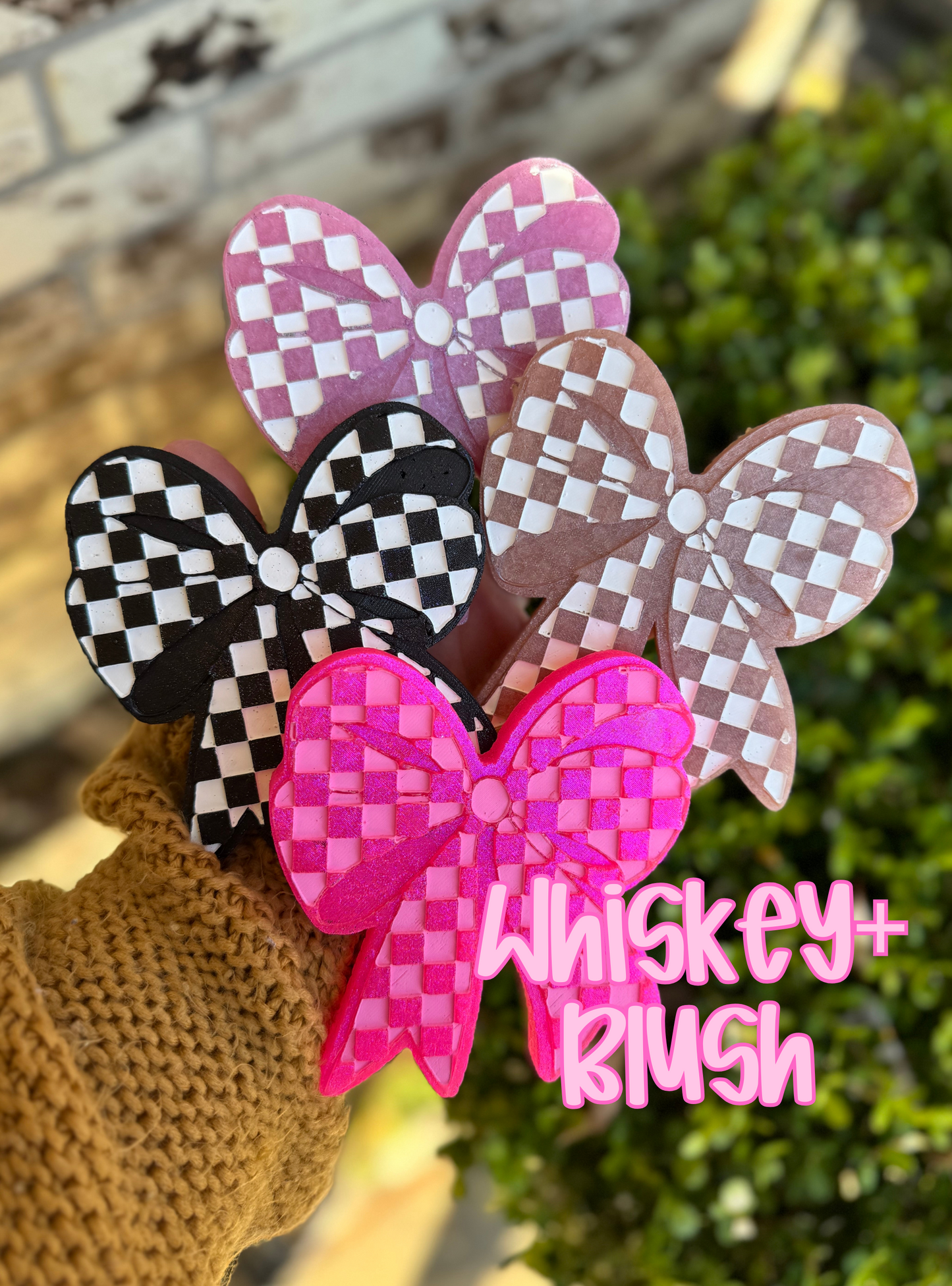 Checkered bow freshie