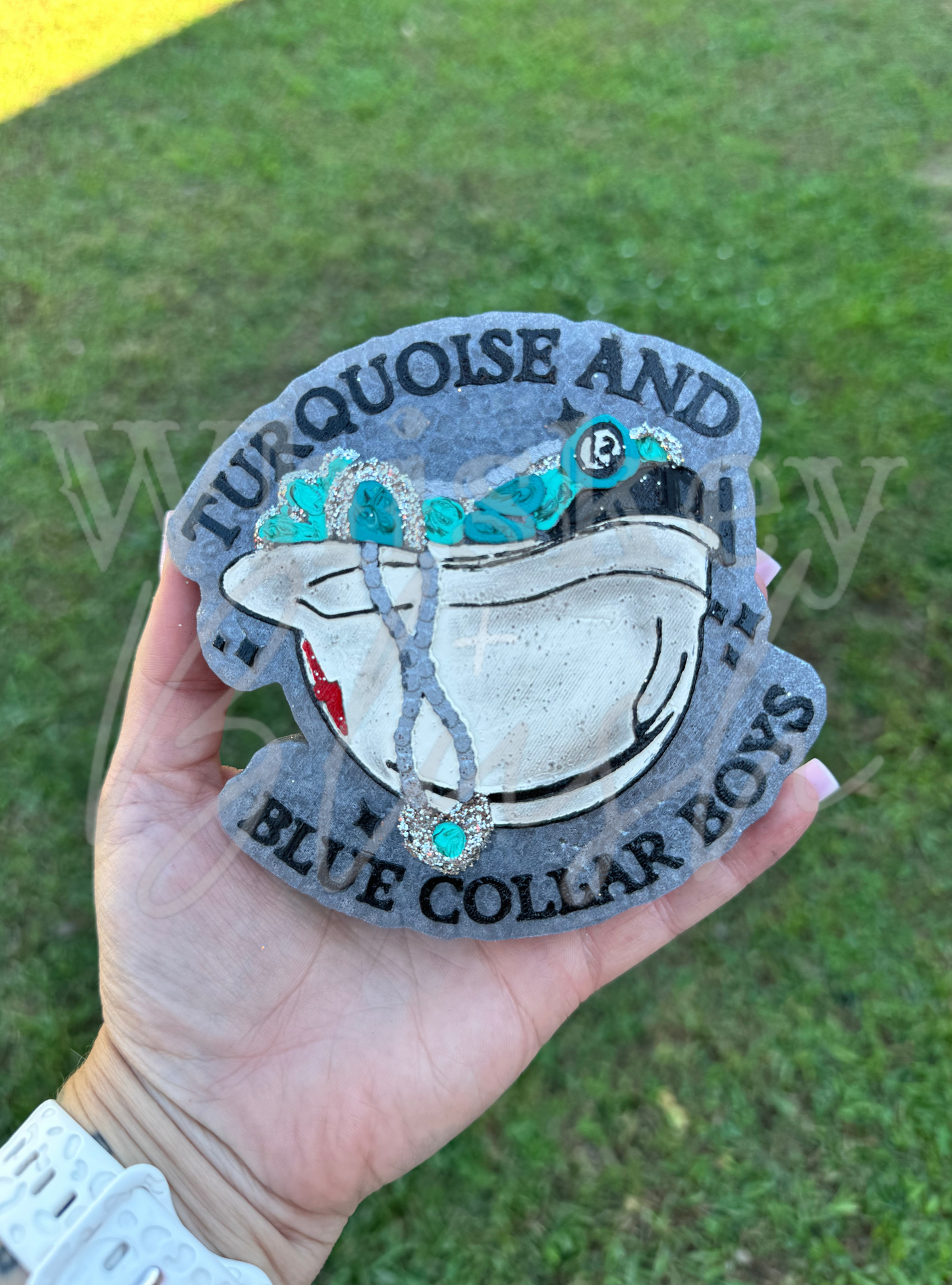 Blue collar and turquoise freshie