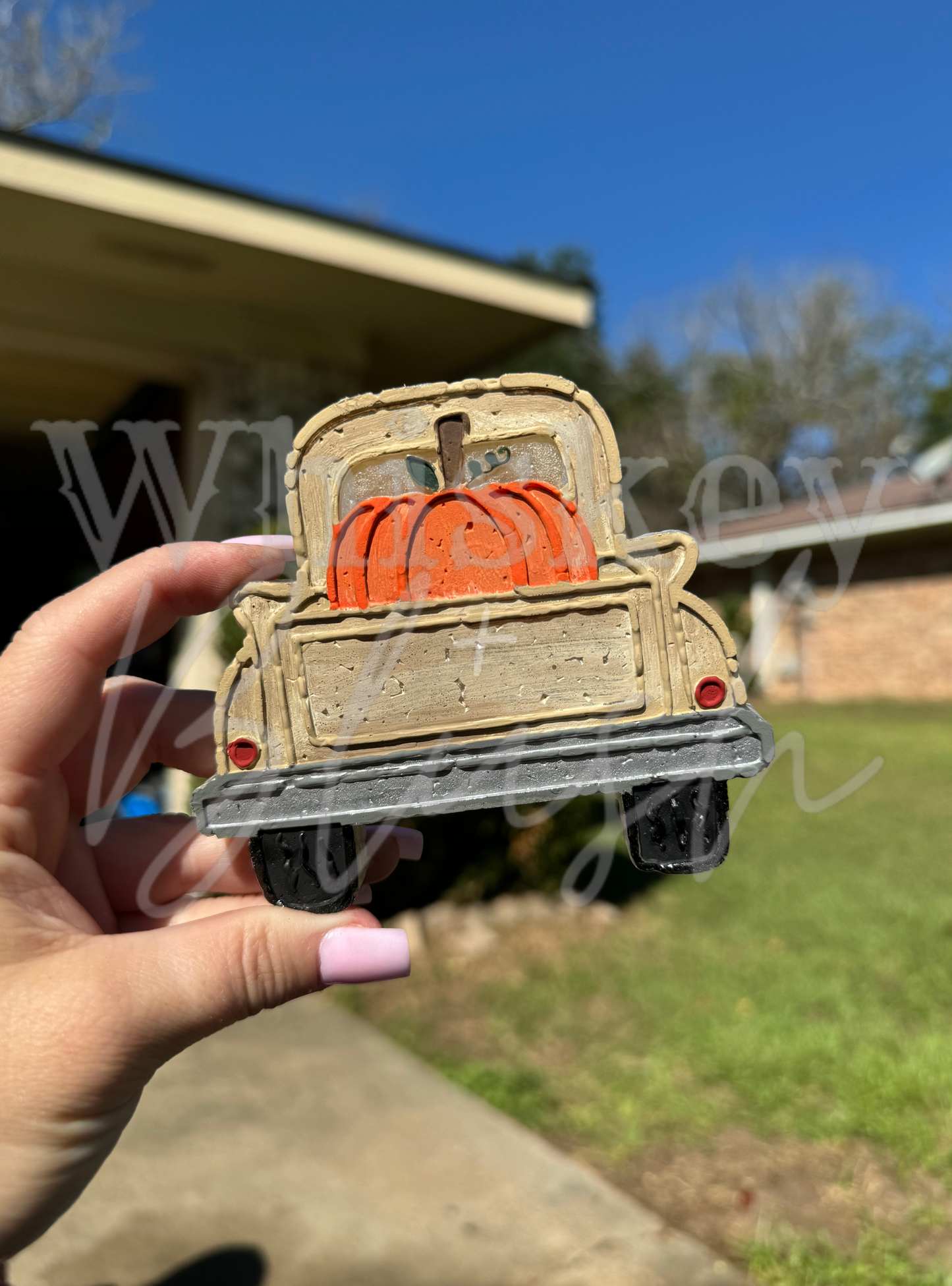 Pumpkin truck freshie