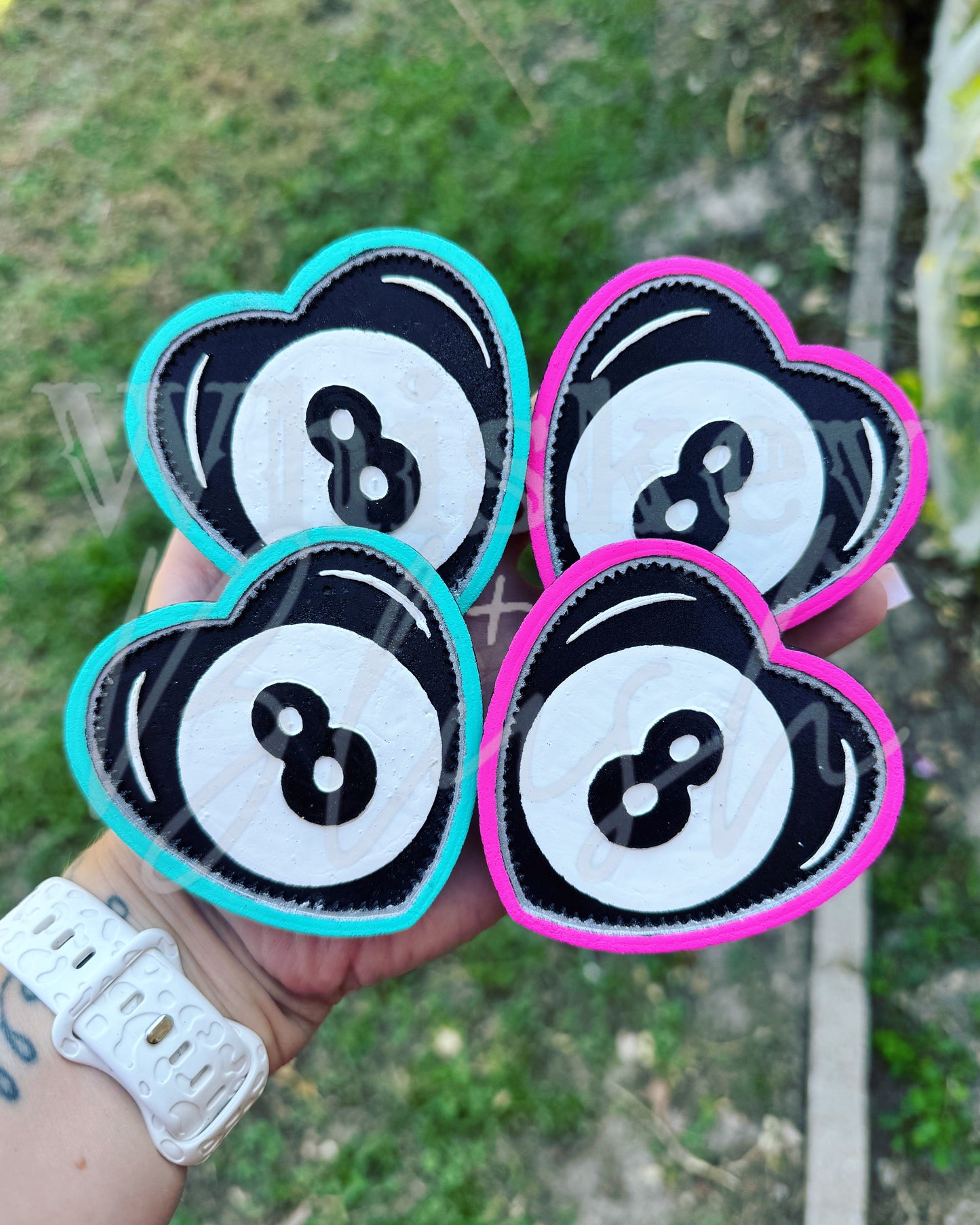 8 ball heart vent clips
