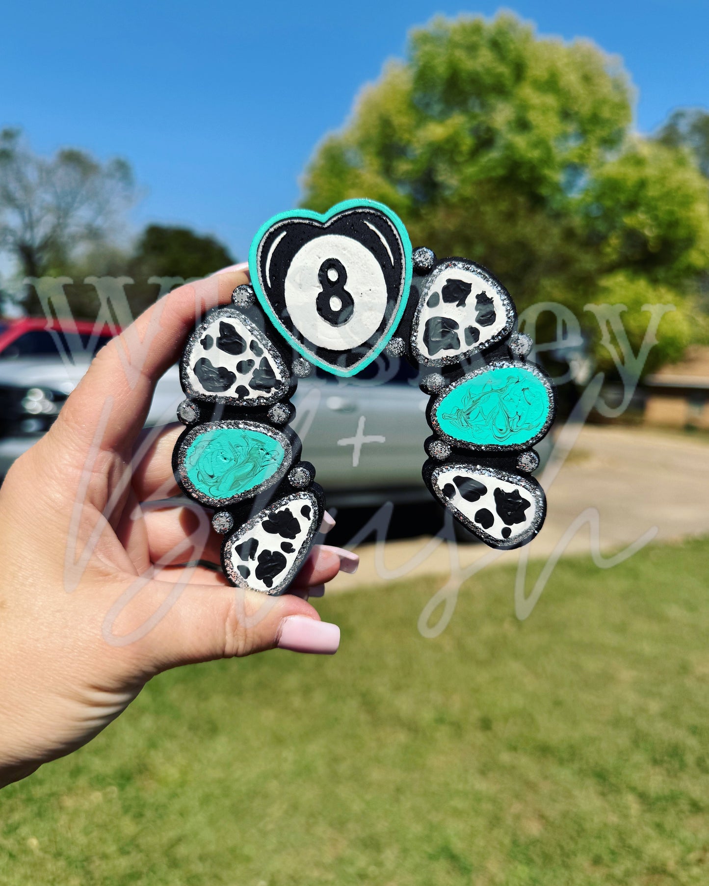 8 ball concho freshie