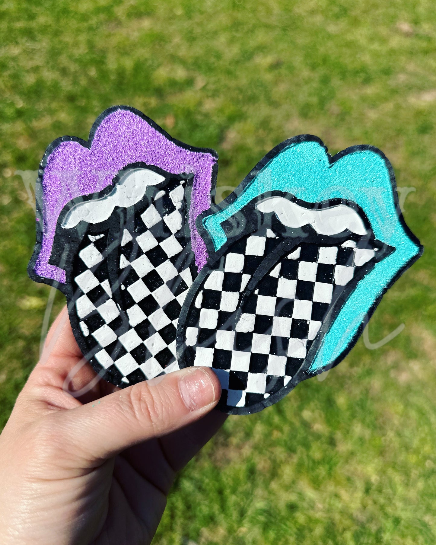 Checkered tongue freshie