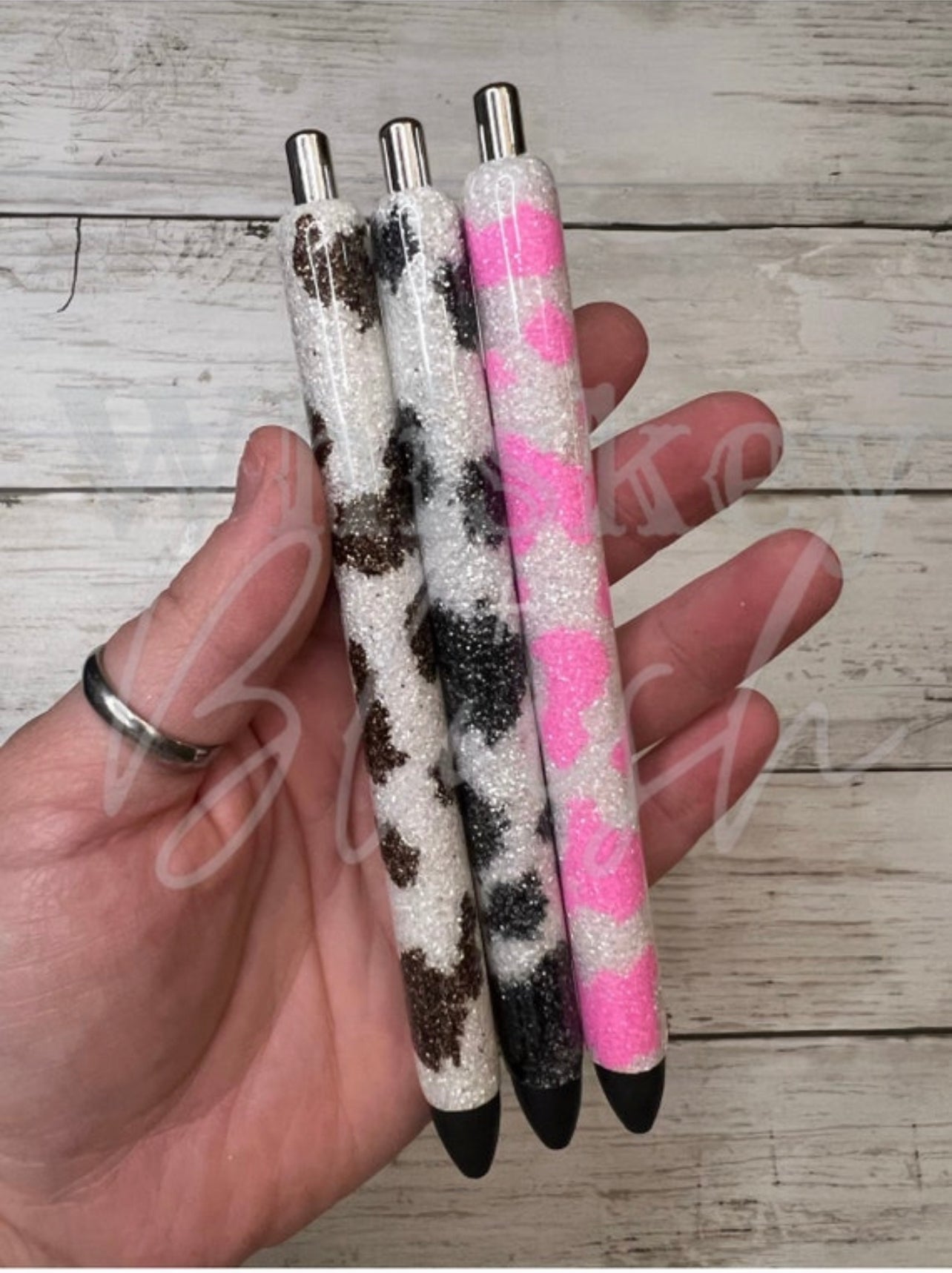 Cow print glitter pen