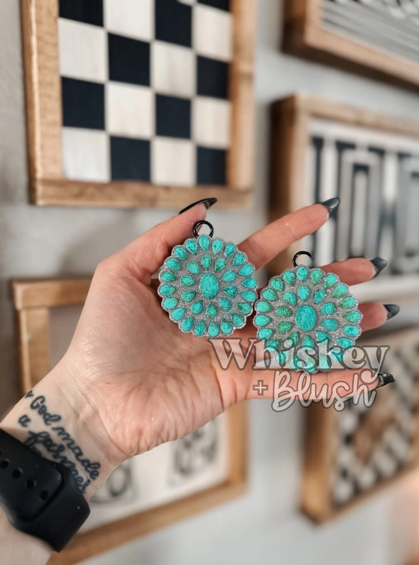 Cluster concho vent clips