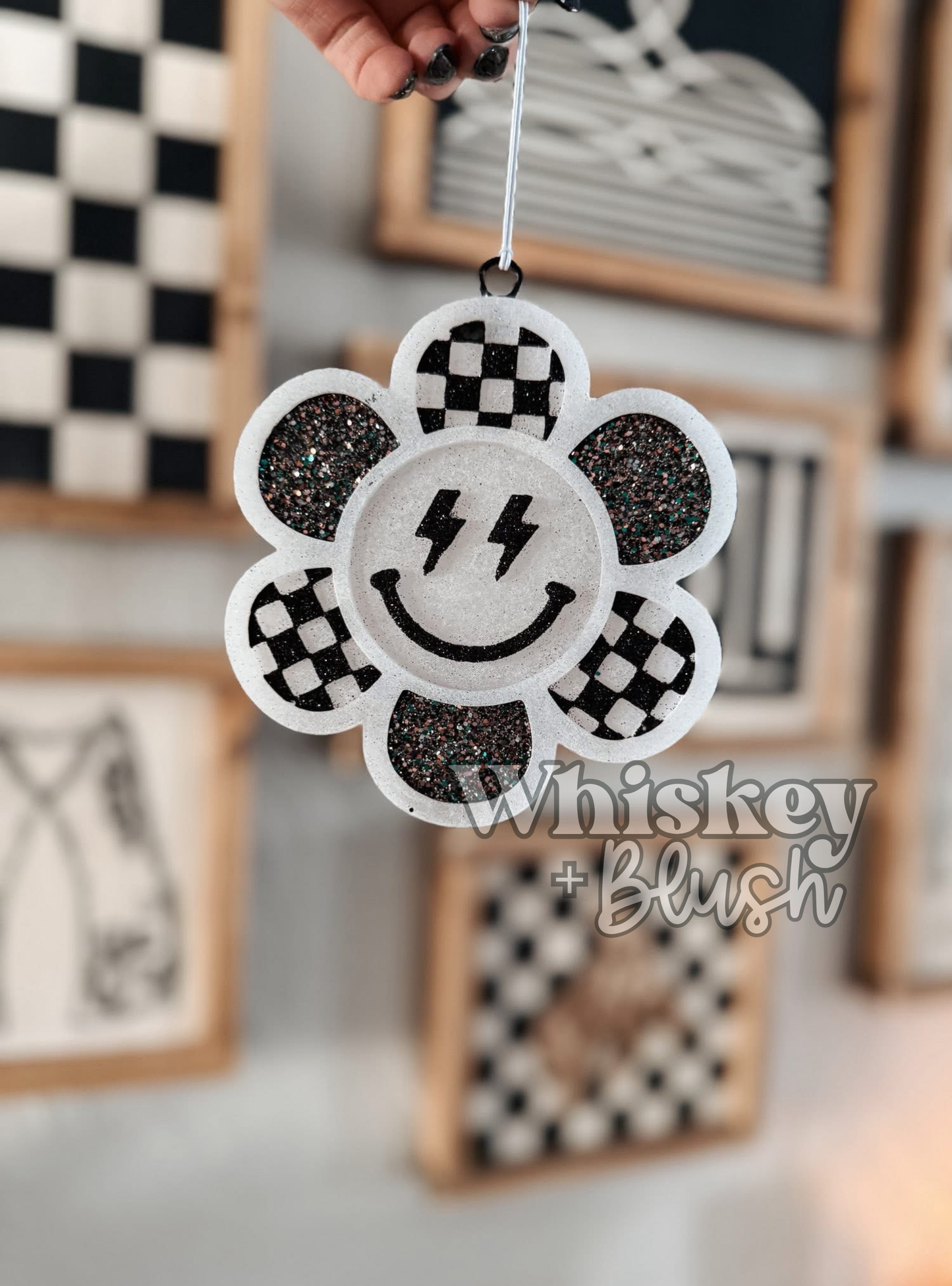 Checkered smiley flower freshie